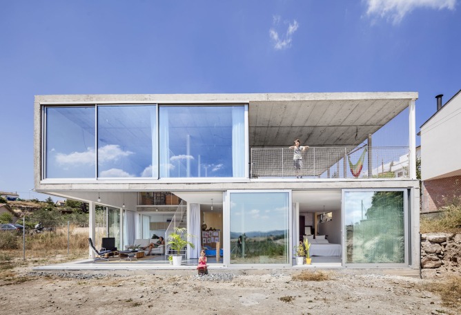Calders House by narch, Joan Ramón Pascuets + Mónica Mosset. Photography by Adrià Goula