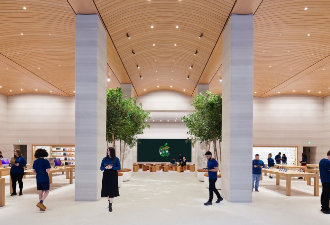 Tienda de Apple en Brompton Road Store por Foster + Partners. Fotografía por Nigel Young.