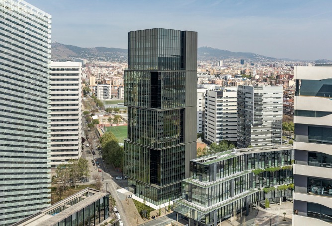 Torre Plaza Europa 34 by GCA Architects. Photograph by Rafael Vargas.