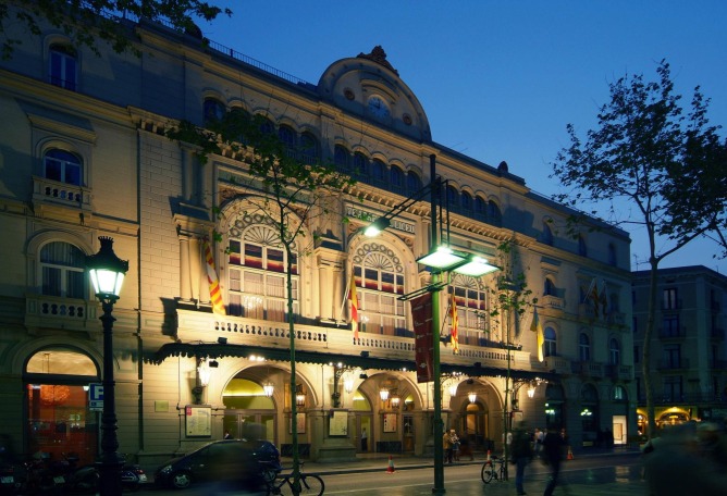 175 years of the Gran Teatro del Liceo de Barcelona. Photograph by Antoni Bofill
