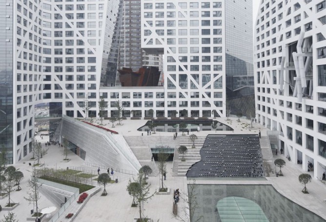 Steven Holl Architects’ Sliced Porosity Block. Photography © Iwan Baan.