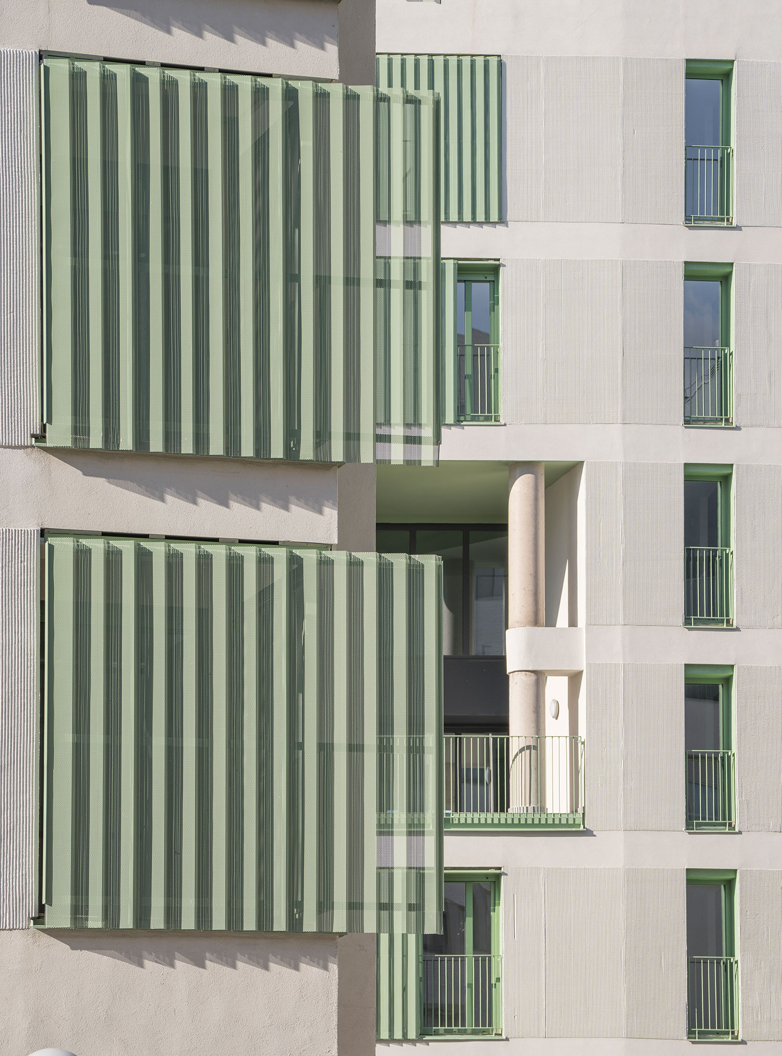 205 Social Housing units. NSA 14 by Ricardo Sánchez González