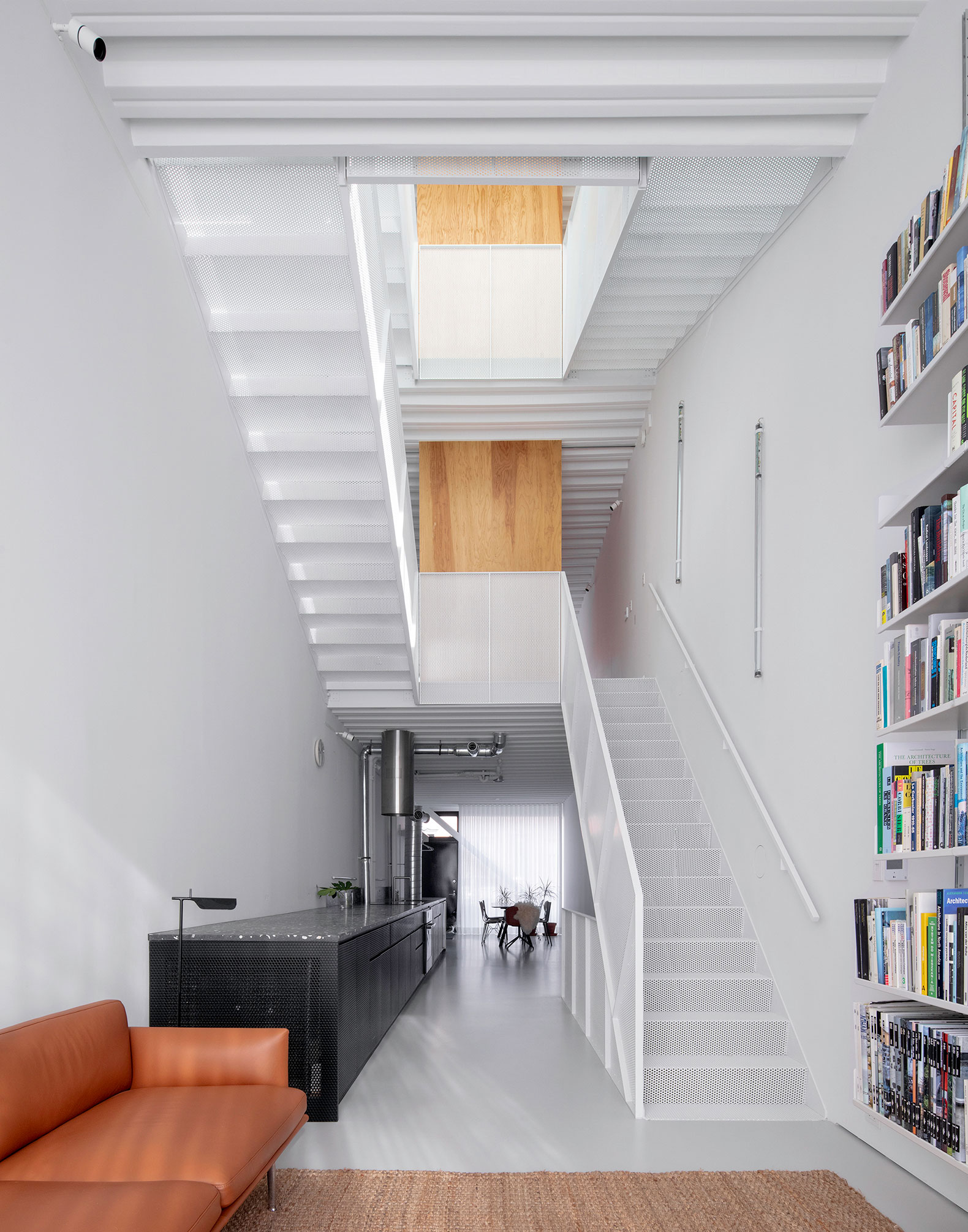 Adaptation To The Width Of An Underrated Space Narrow House By Only If 