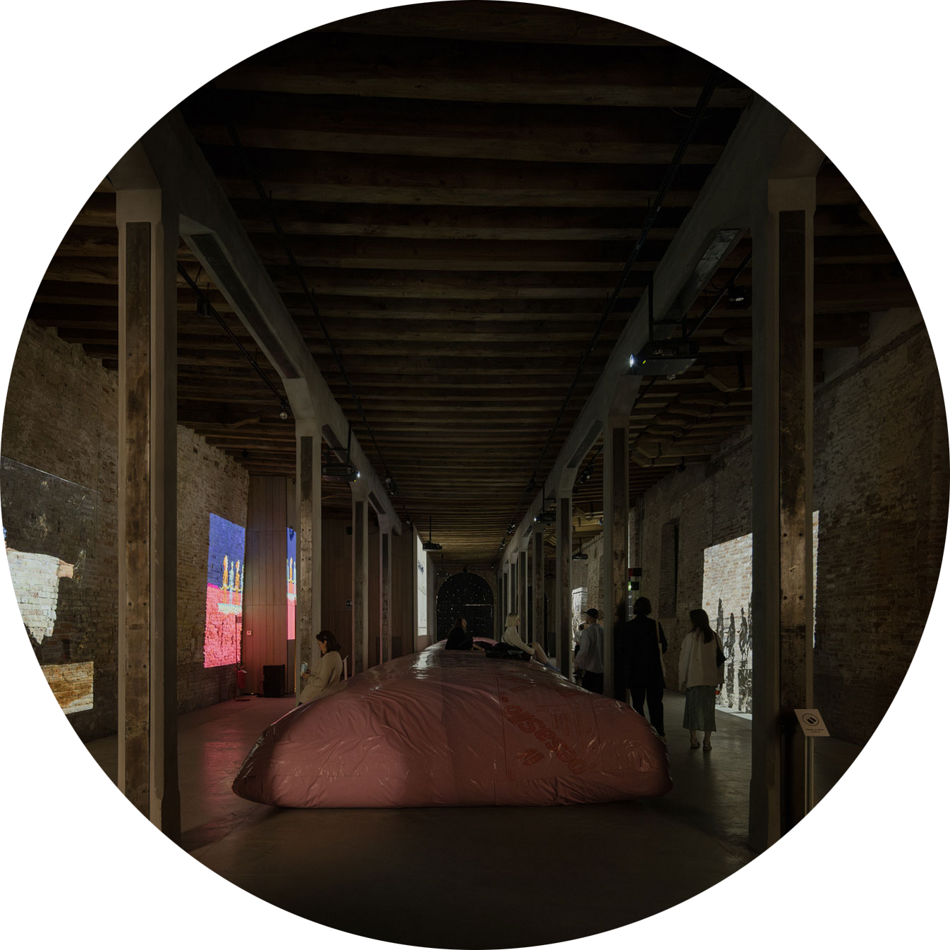 "Siestario" Argentine Pavilion by Juan Manuel Pachué and Marco Zampieron. Photograph by Federico Cairoli.