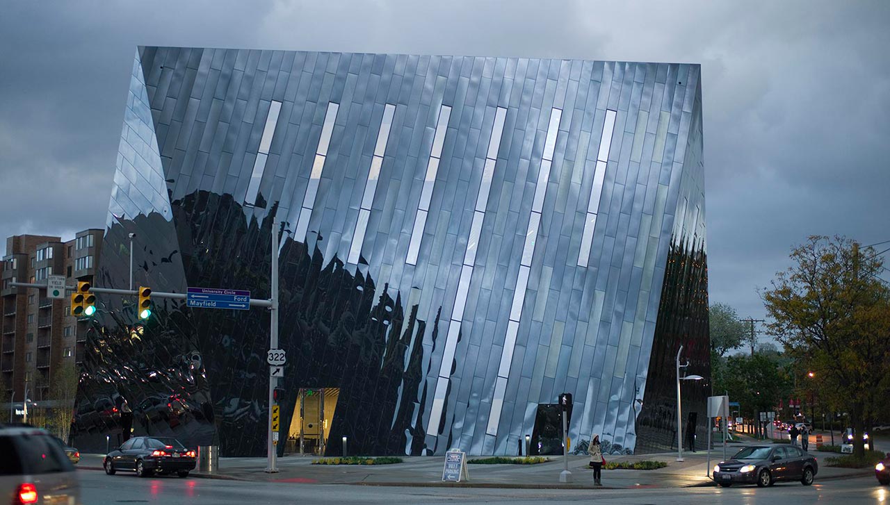 Museo de Arte Contemporáneo de Cleveland, USA, por Farshid Moussavi. Fotografía por Stephen Gill, Dean Kaufman. 