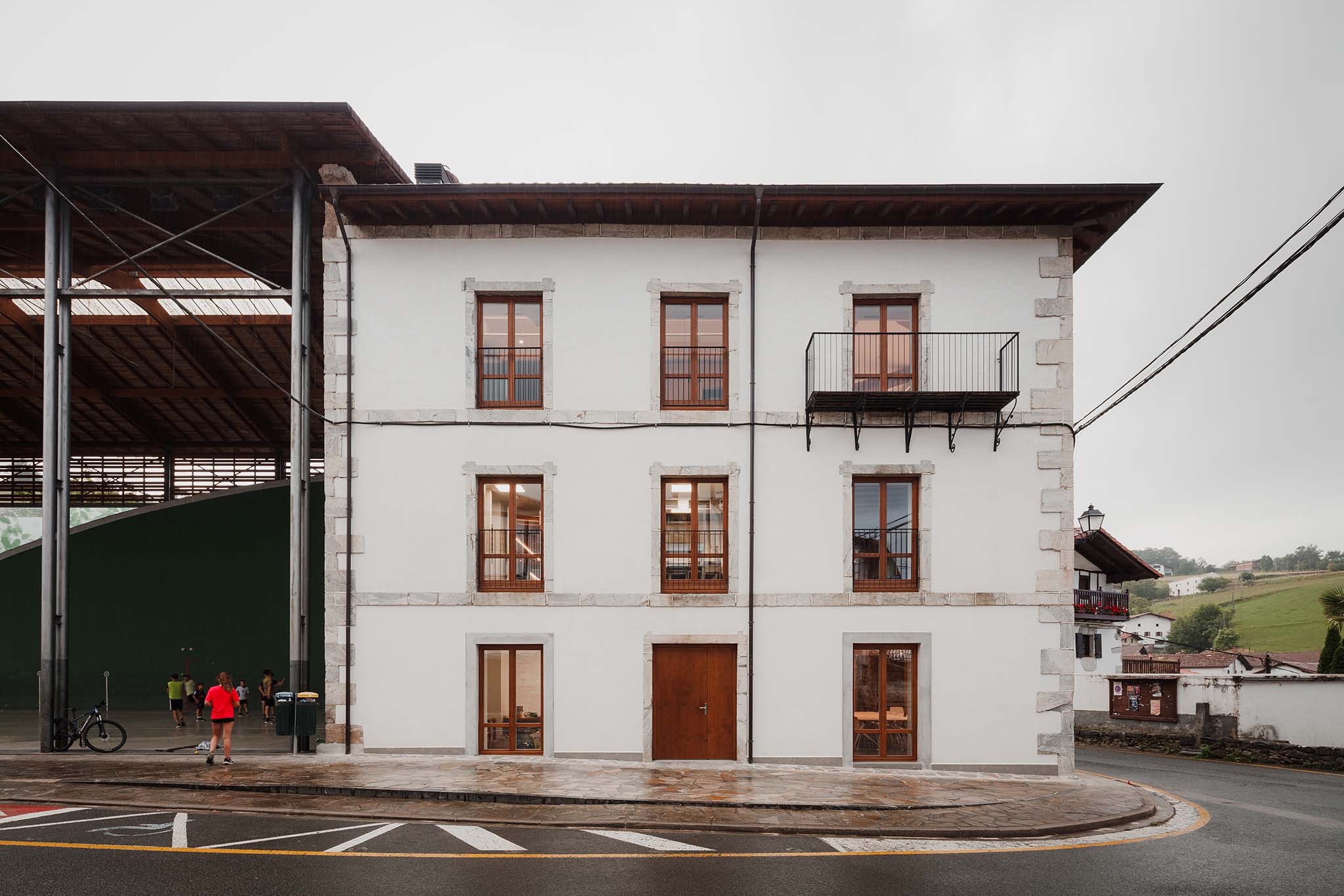 Elizatea Building by RUE arquitectos. Photograph by Aitor Estévez.
