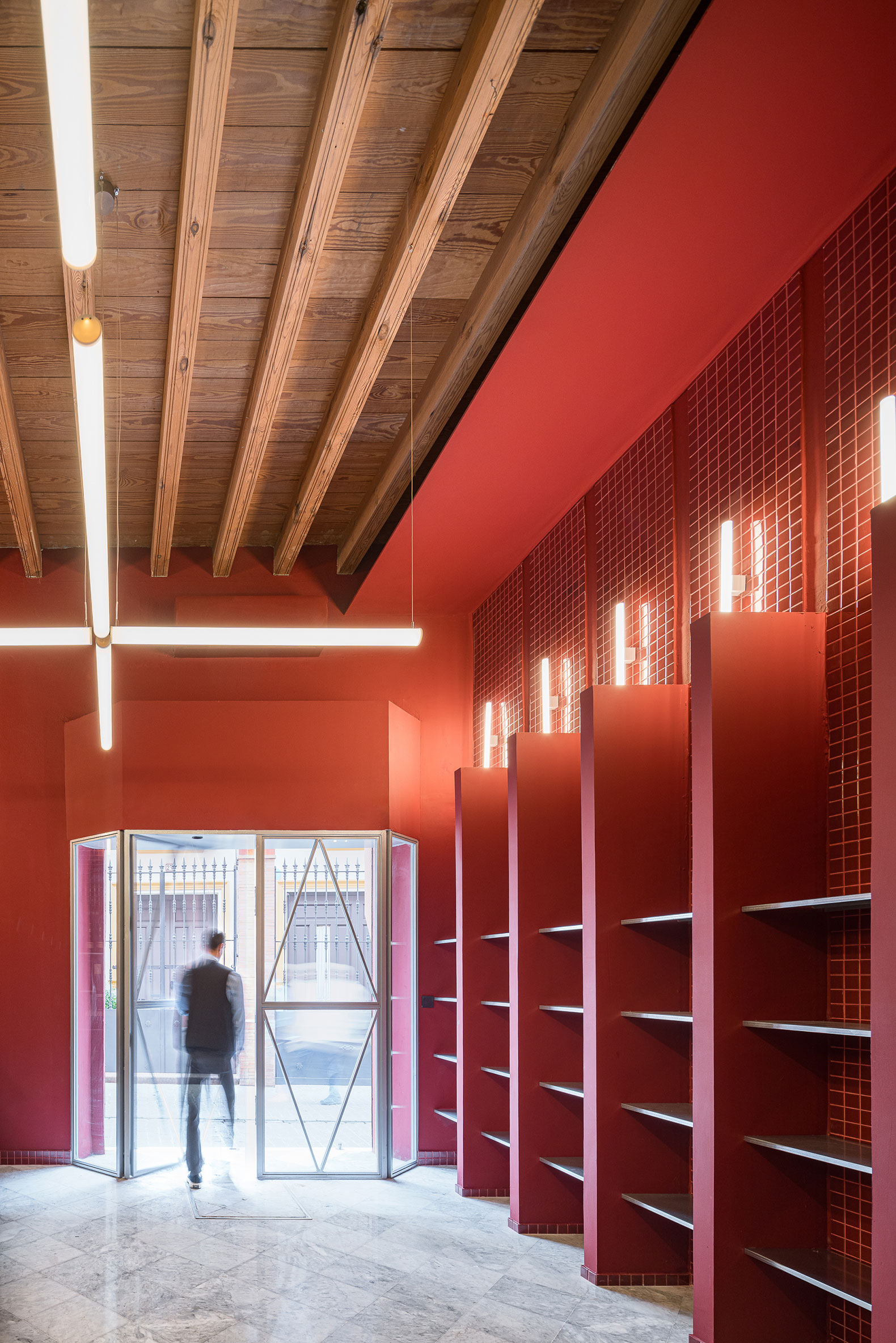 Vinoteca Z13 by ALFADA Estudio. Photograph by Juanca Lagares.