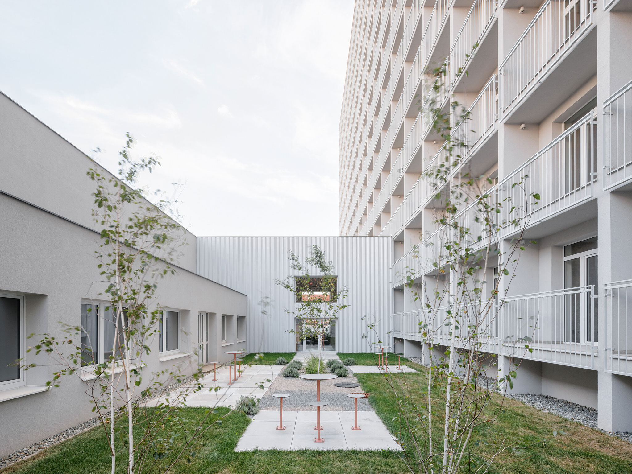 «Kosmalt» por Atrium Architekti. Fotografía por Matej Hakár.