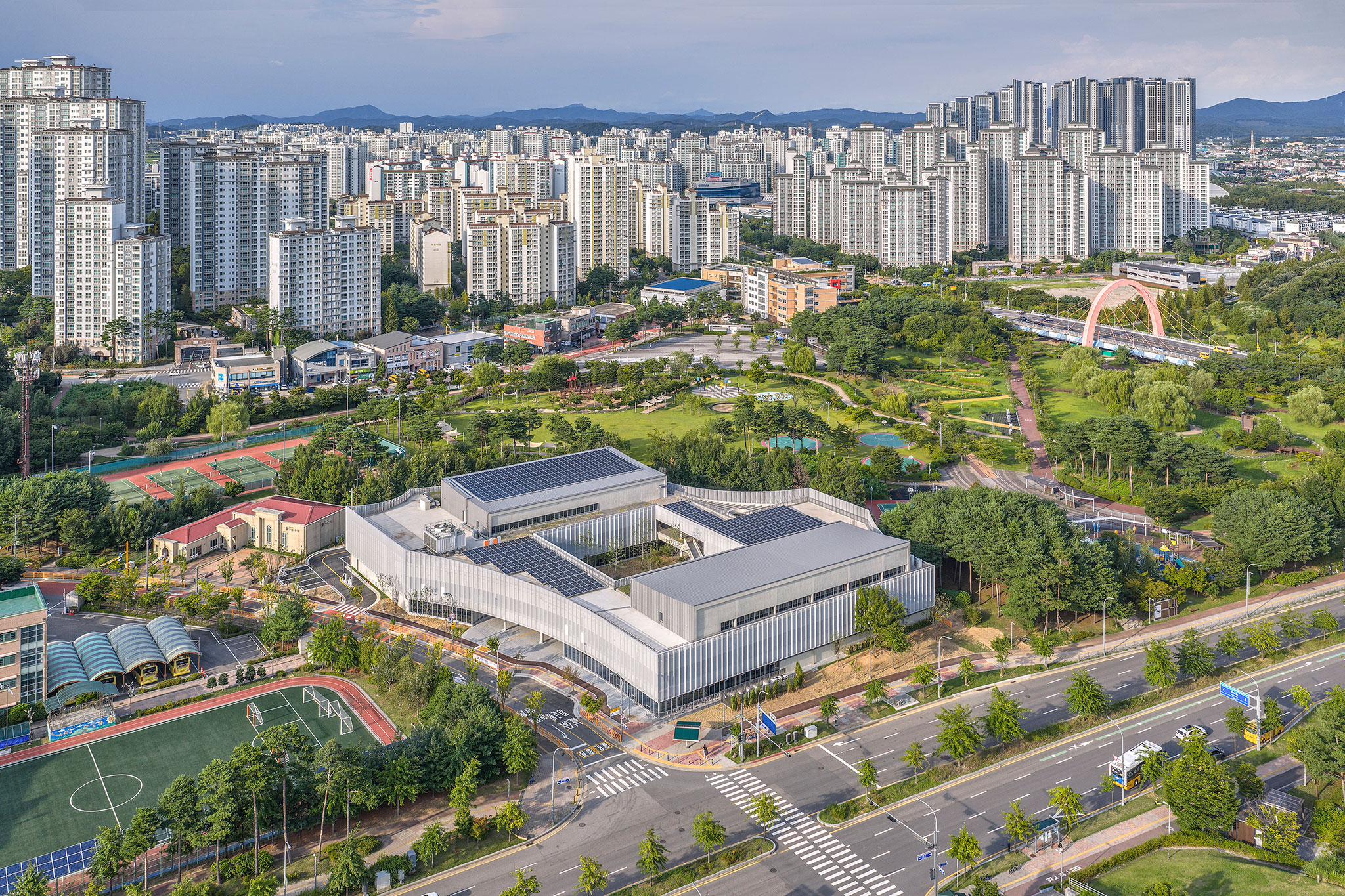 Care and Wellness Center by Sol89 + Jongjin Lee. Photograph by Bojune Kwon.