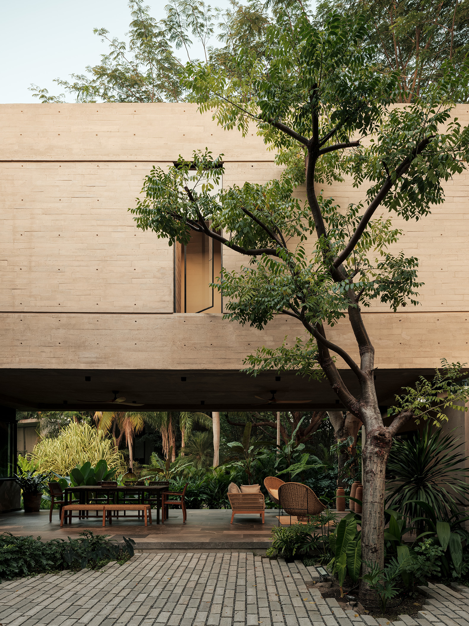 Casa Akina by Di Frenna Arquitectos. Photograph by Lorena Darquea.