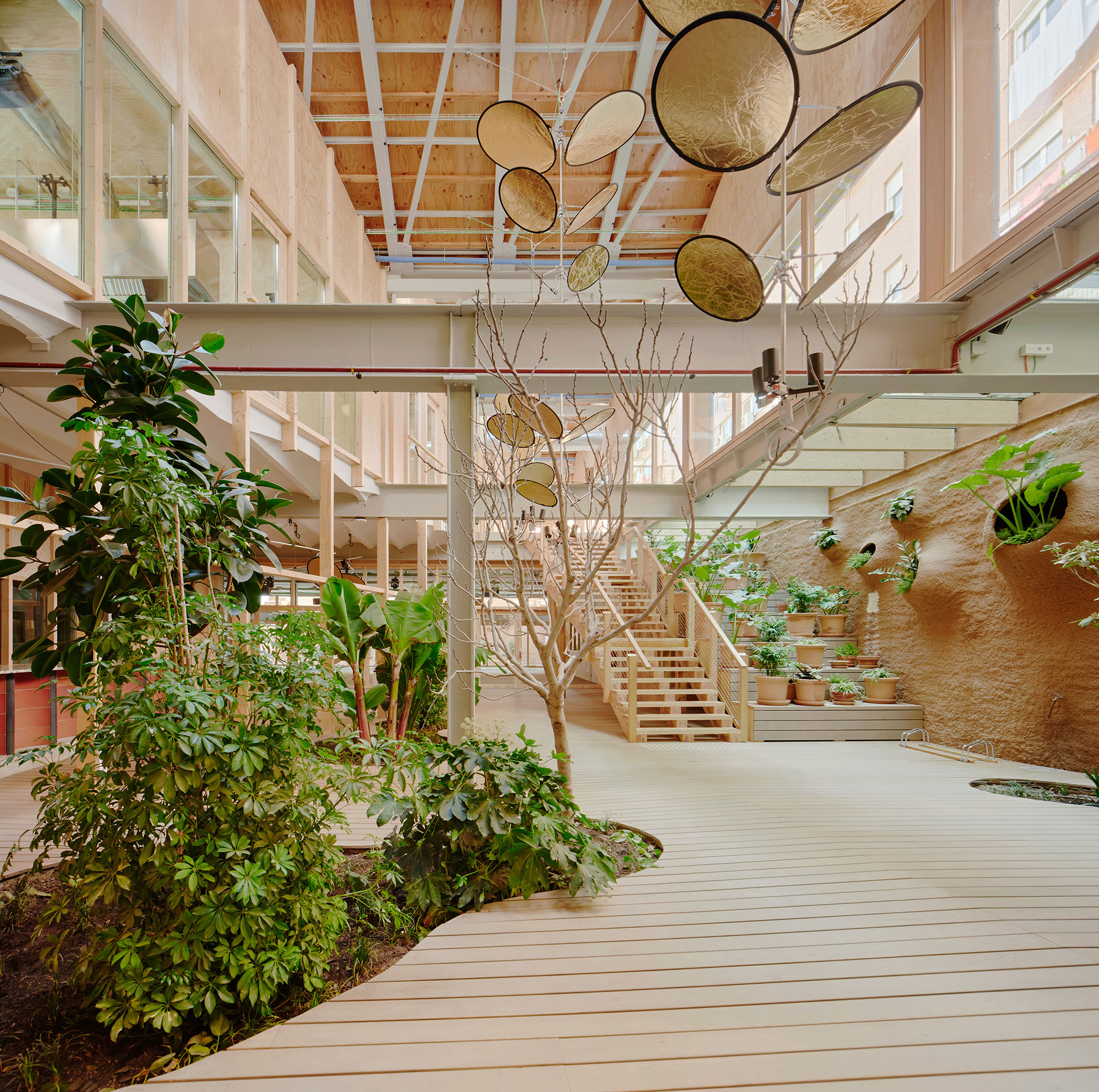 Edificio para Infinito Delicias por Husos + elii. Fotografía por José Hevia.