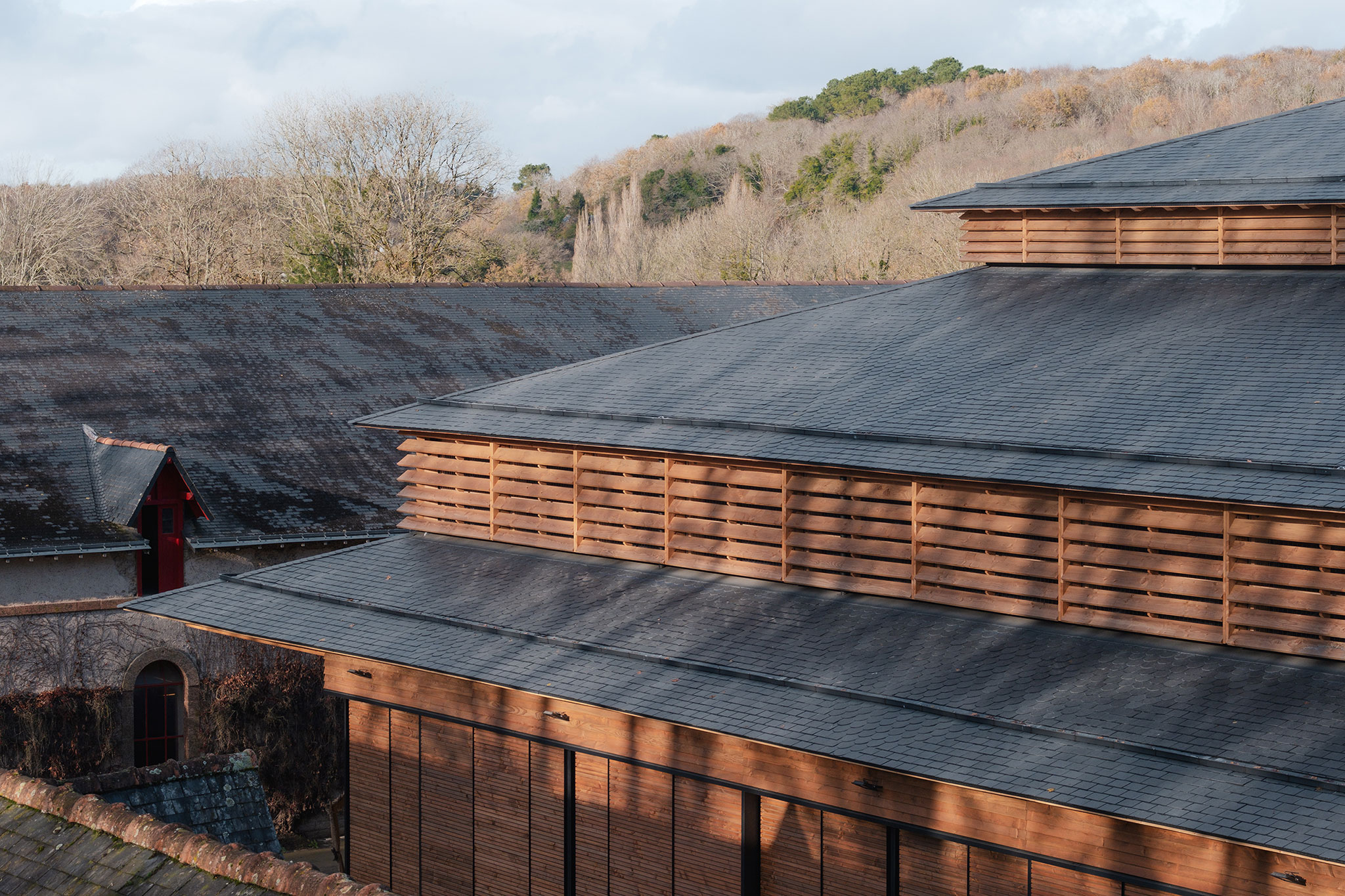 Hennebont National Stud Farm Show Hall by K architectures. Photograph by Yon de Poncins.