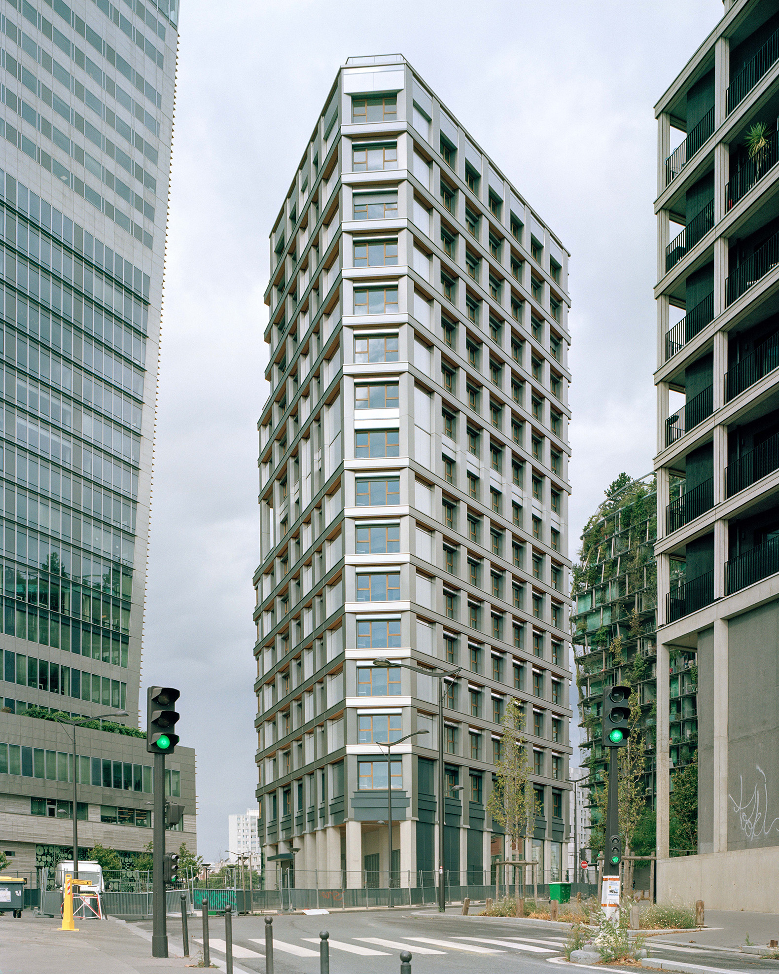 "La Tour Commune" by Vincent Lavergne + Atelier WOA. Photograph by Séverin Malaud.
