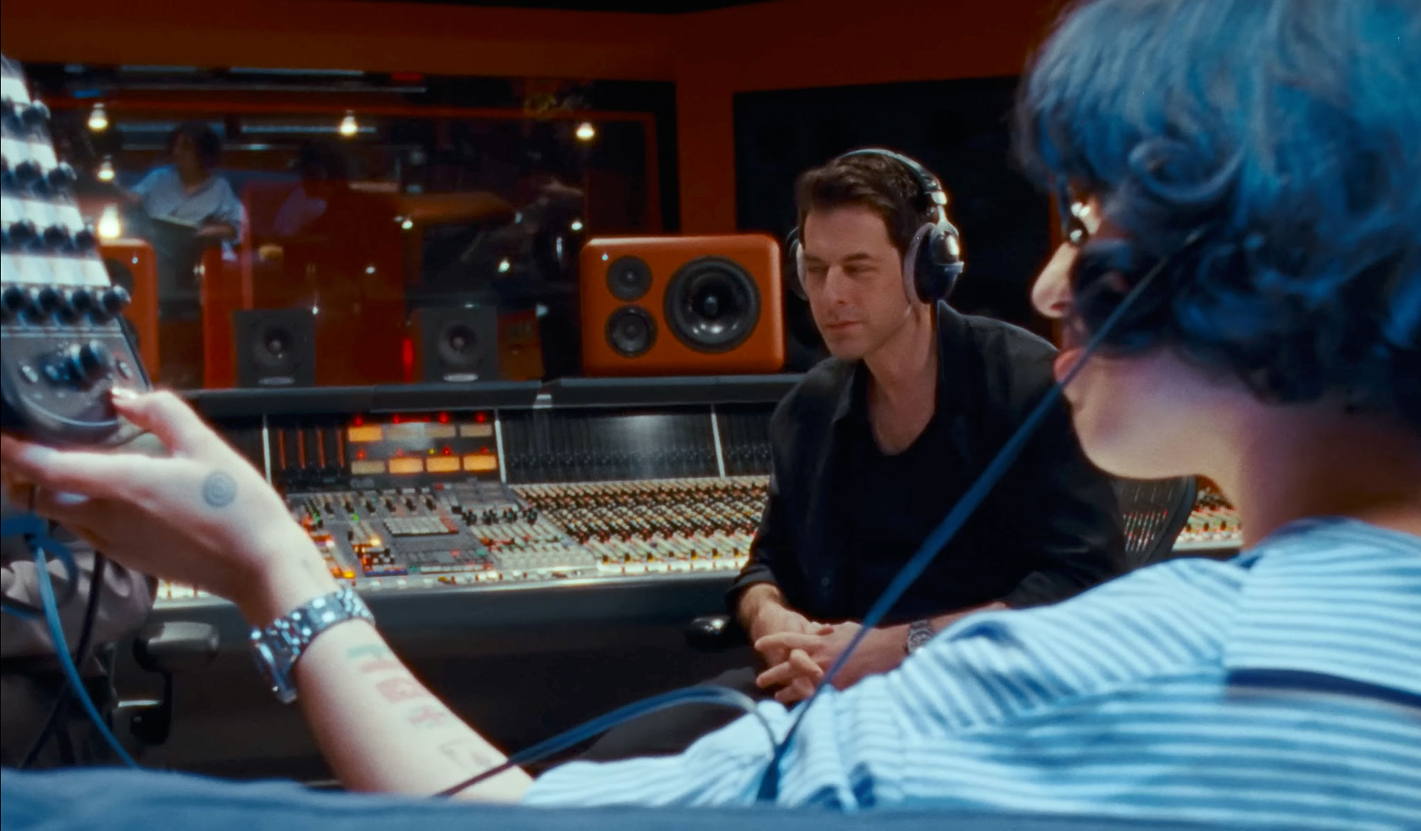 "Suzanne" by Mark Ronson, RAYE