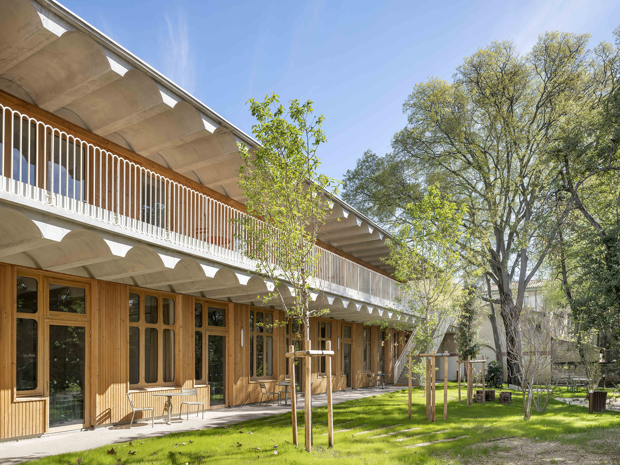 "Espace Ambroise Croizat" TAUTEM Architecture. Photograph by Luc Boegly.