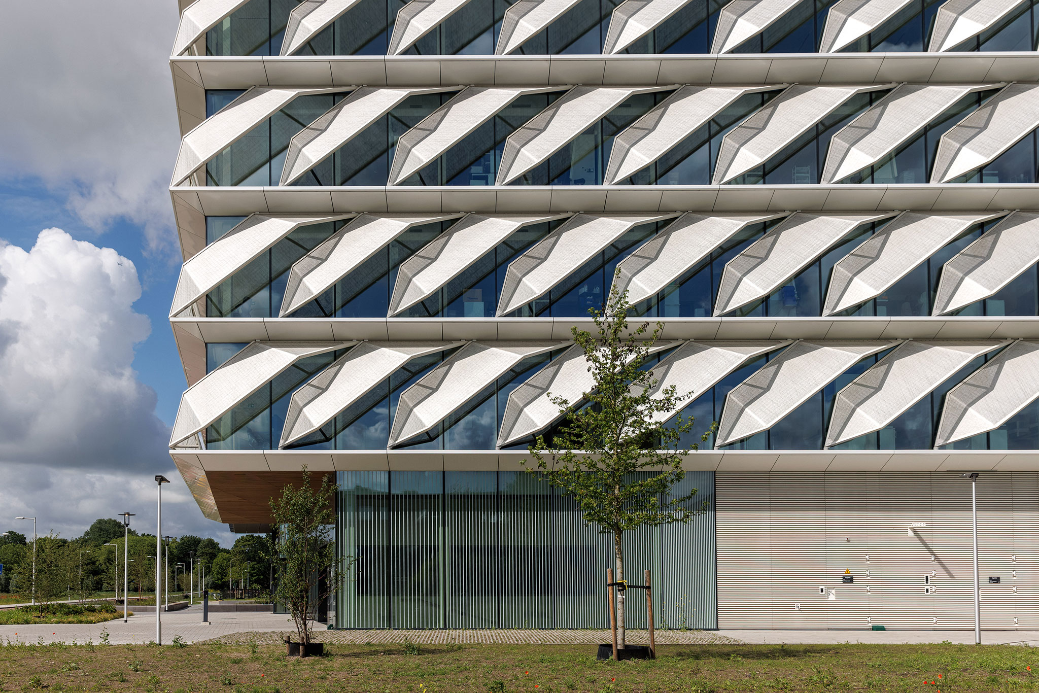 One Helix by UNS. Photograph by Seth Carnill.