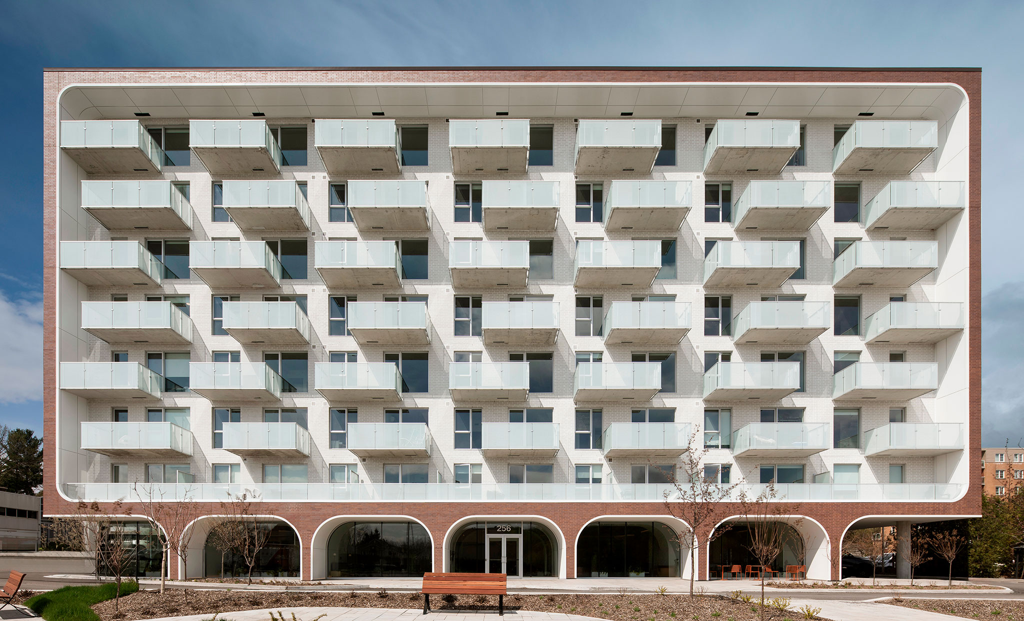 Mellem Les Trembles por ACDF architecture. Fotografía por Adrien Williams.