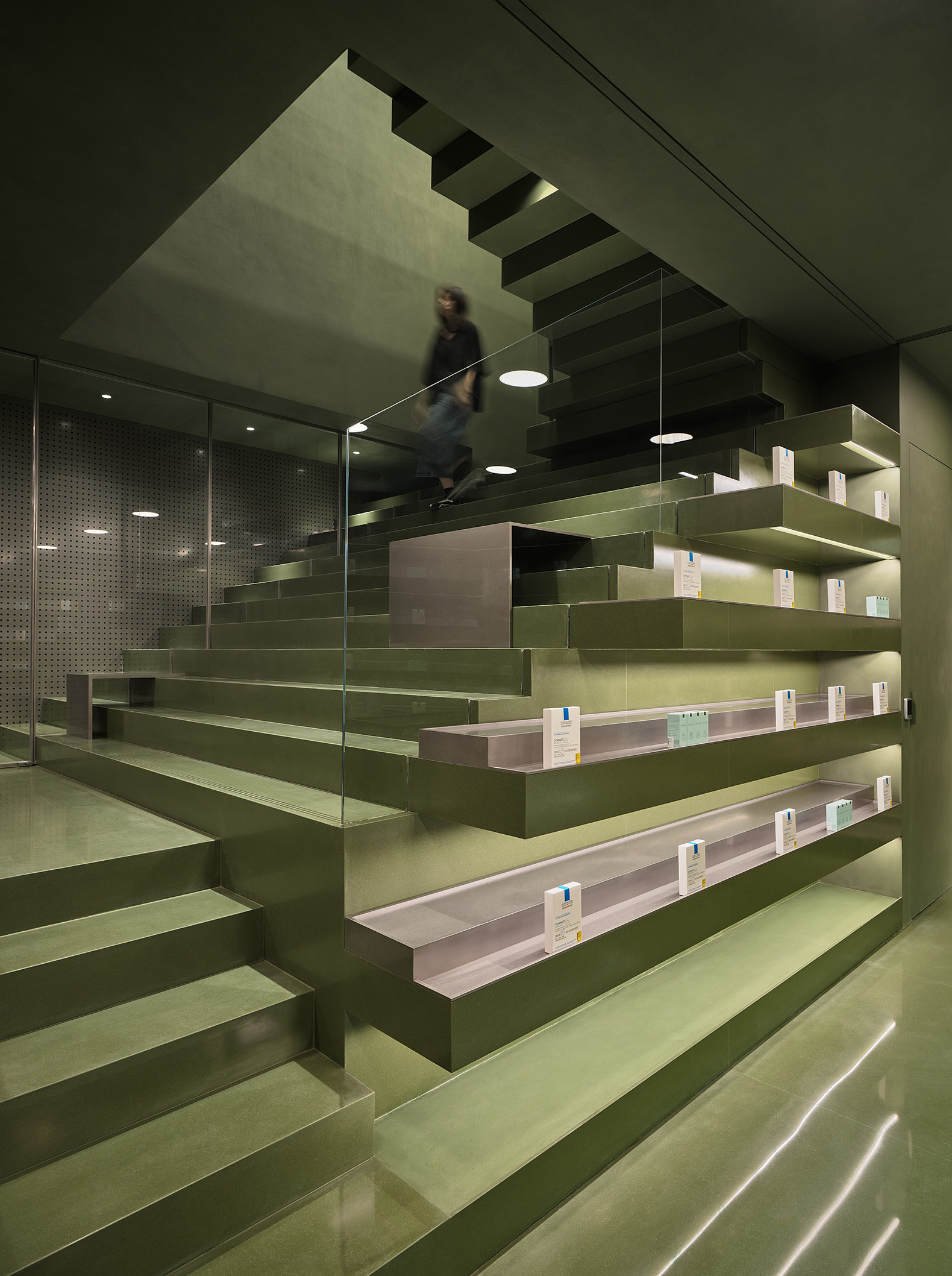 HARMAY Chengdu MixC por AIM Architecture. Fotografía por Seth Powers.