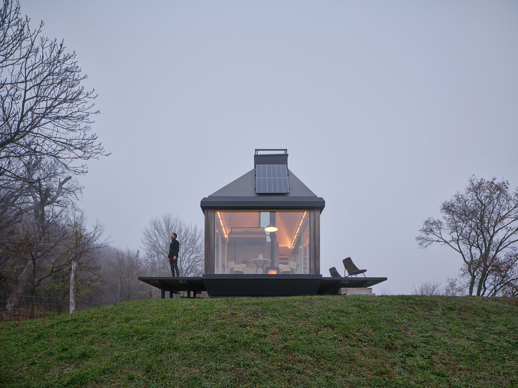 Cabin Devín by Ark-Shelter and Archekta. Photograph by BoysPlayNice.