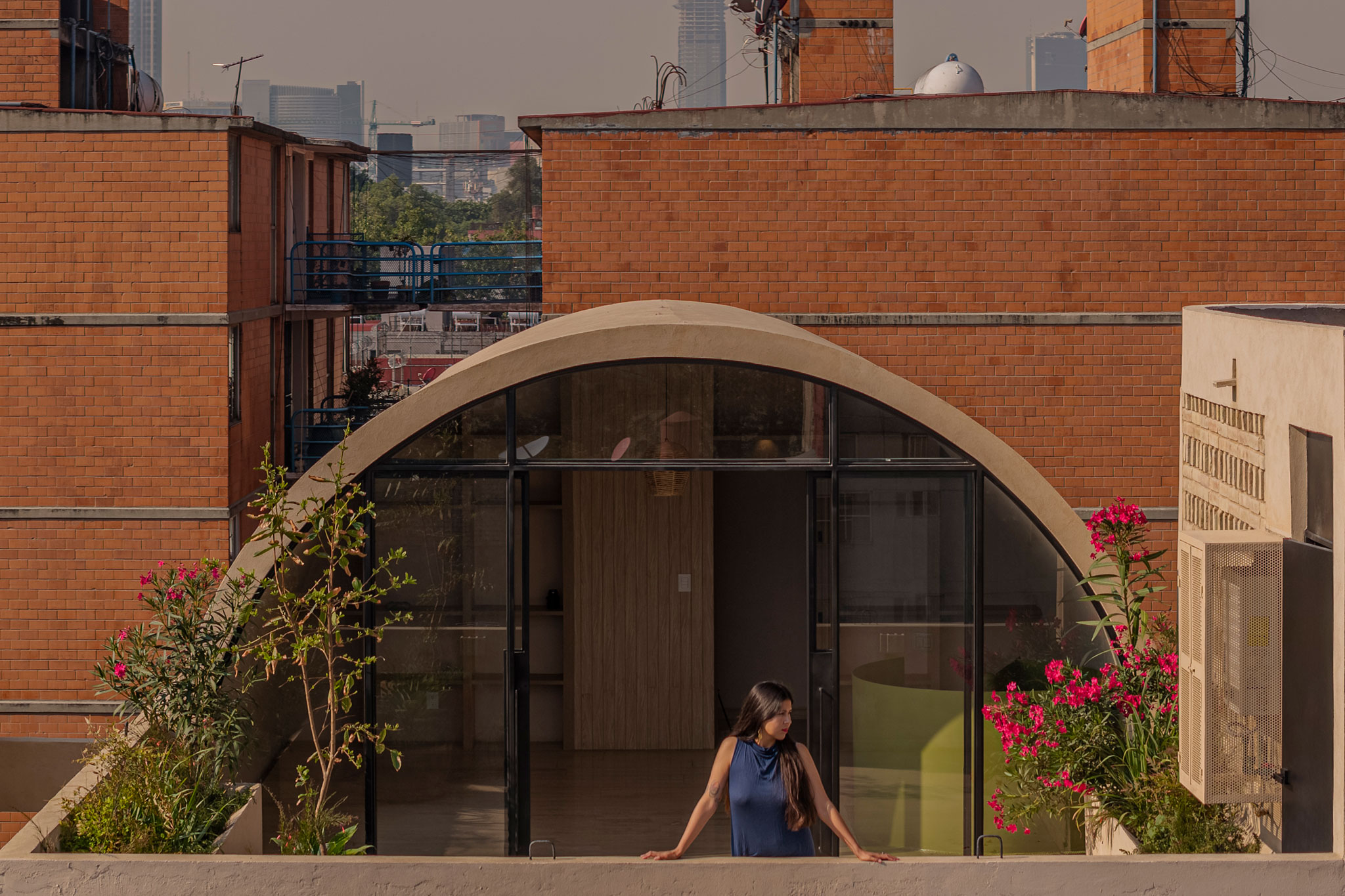 Mariano Azuela 194 by Bloqe Arquitectura. Photograph by Pavelin.