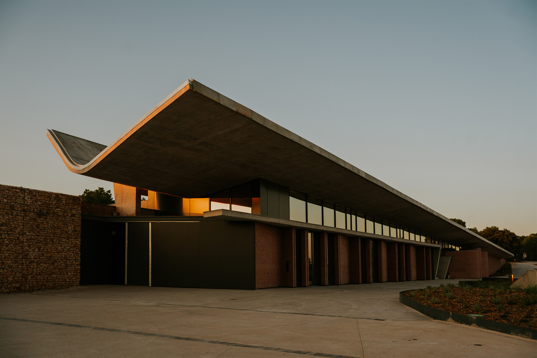 Bodegas La Horra by Carme Pinós. Photograph by La Cueva Estudio.