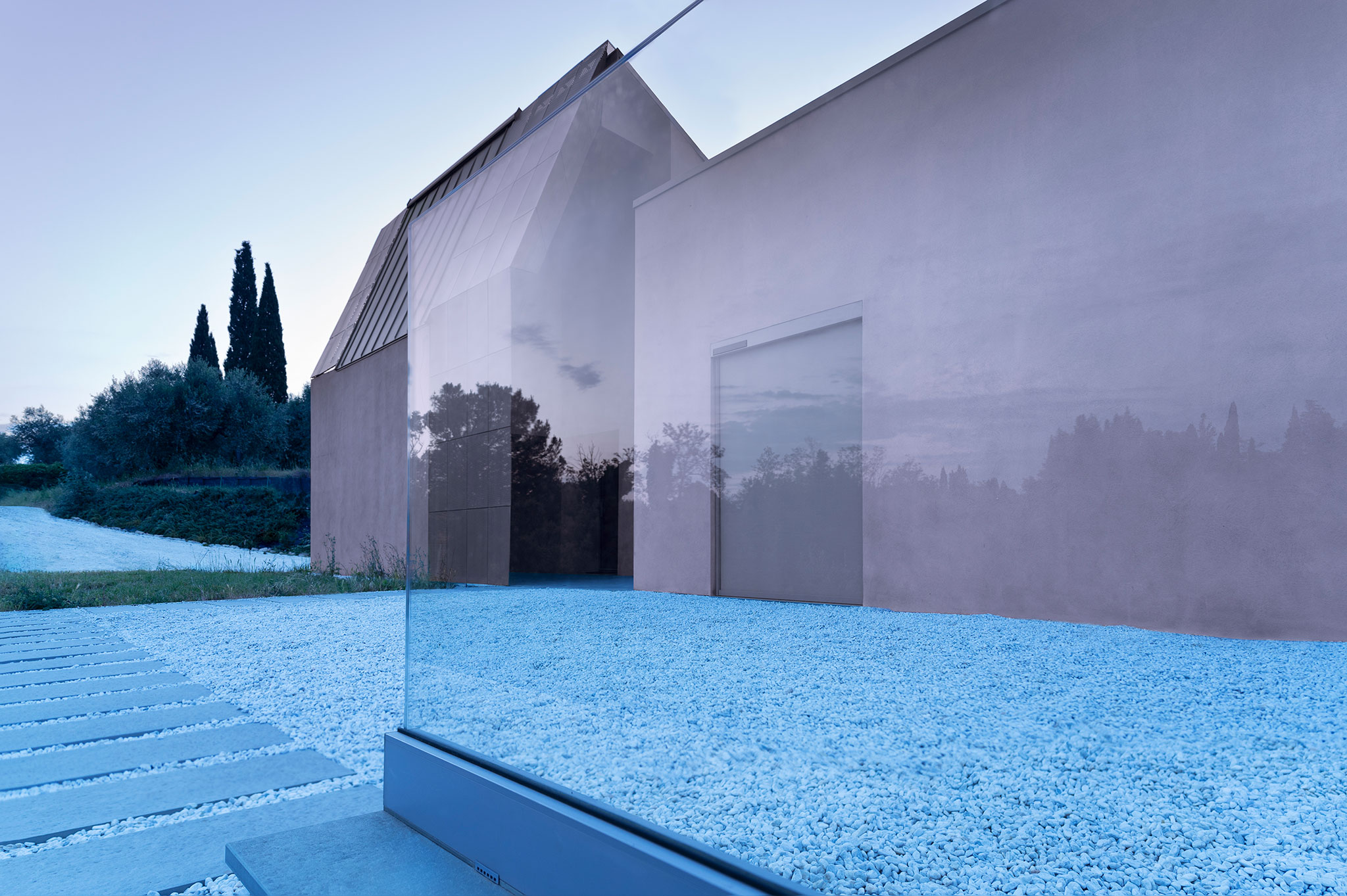 Casa Sotto La Nuvola by LDA.iMdA Architects. Photography by medullastudiomedulla.