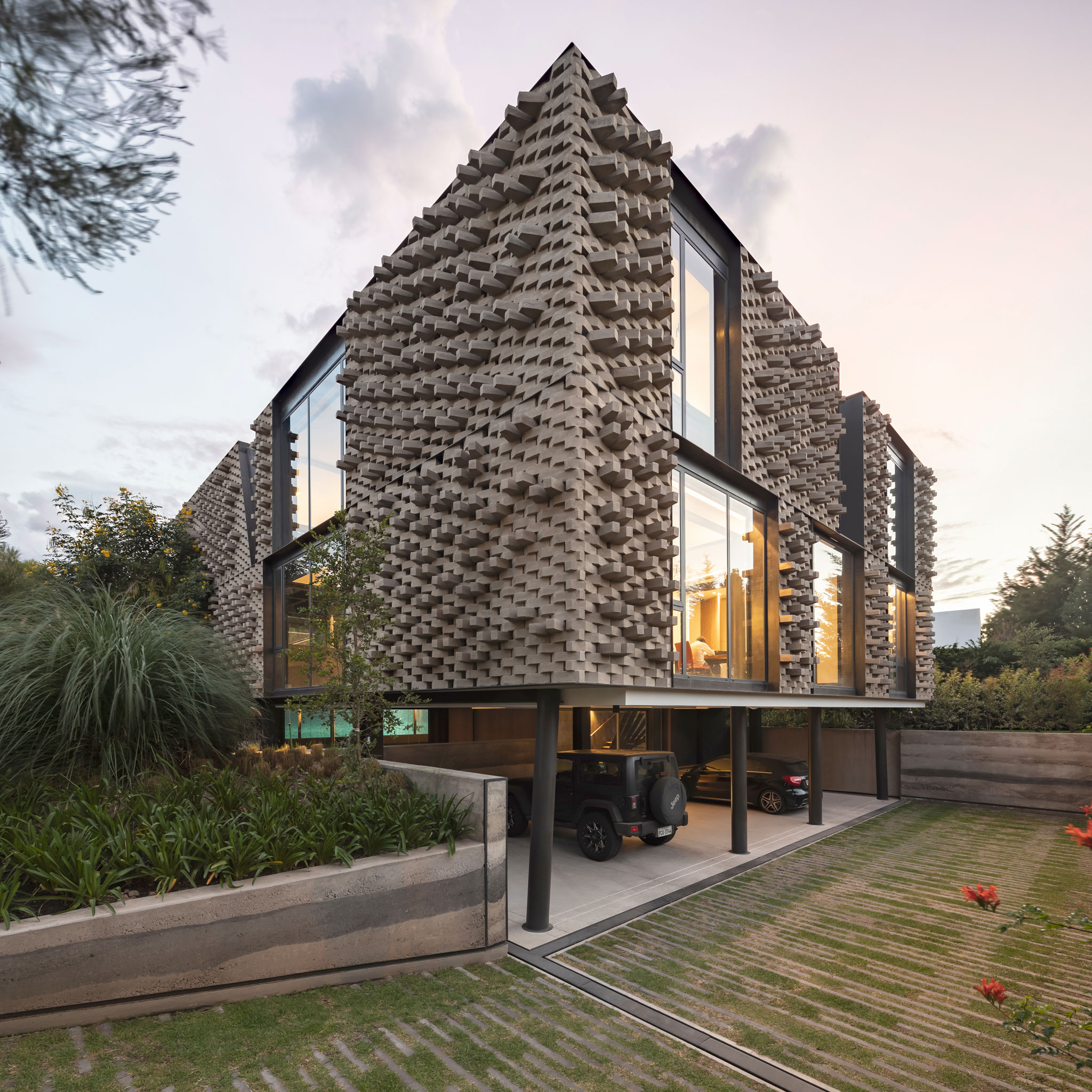 A House in the Andes by Correa+Fatehi | ODD. Photography by Bicubik