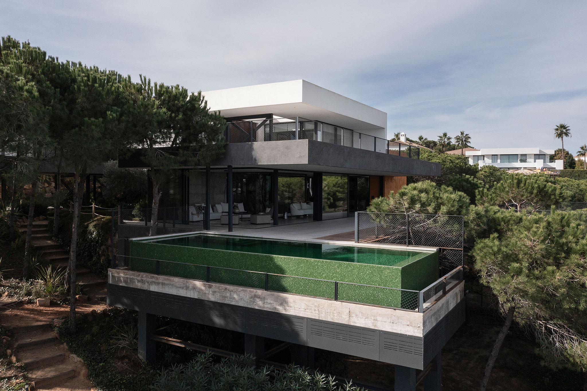 Villa Las Nubes by Flow81. Photography by Fernando Alda.