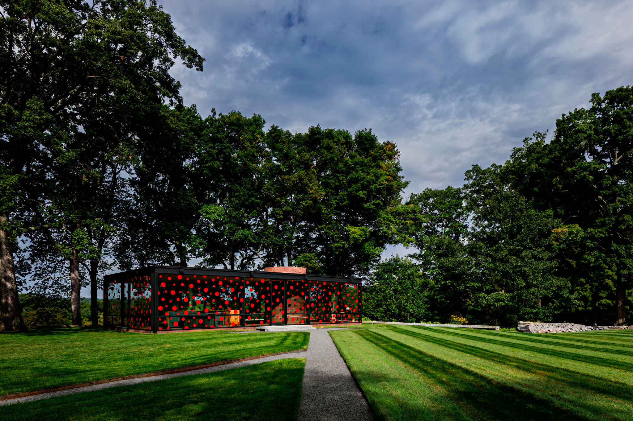 yayoi kusama - glass house