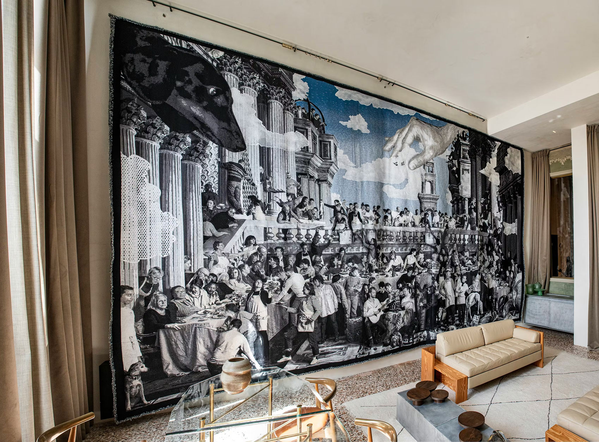 «Il Gesto». Una reinterpretación contemporánea de Las bodas de Caná, The Venice Venice Hotel. Fotografía por JR. 