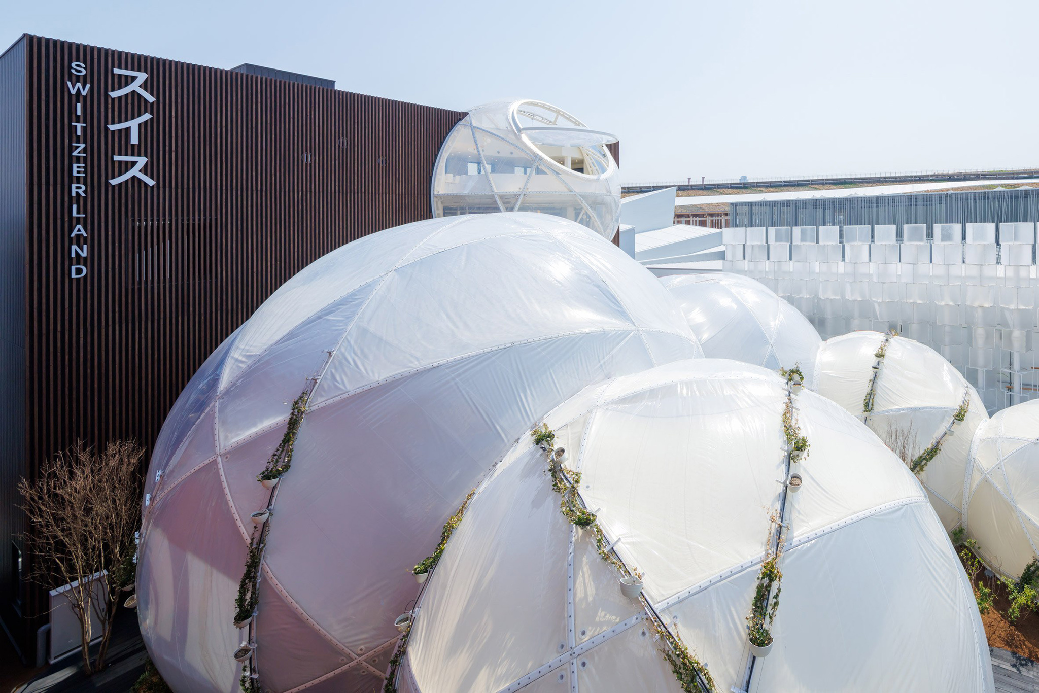 Exterior view. Swiss Pavilion by by Manuel Herz Architekten. Photograph by Iwan Baan / FDFA, Presence Switzerland.