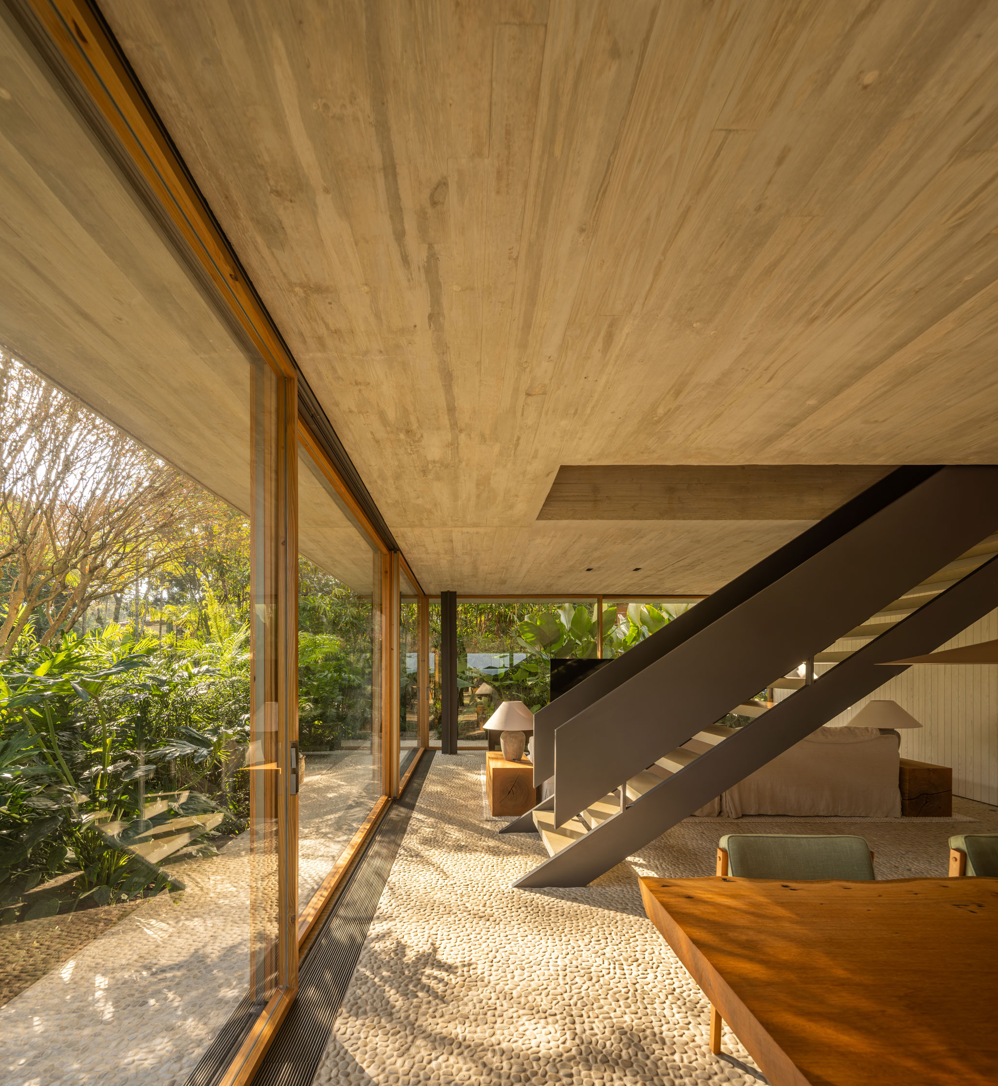 Casa Biribinhas por MK27. Fotografía por Fernando Guerra