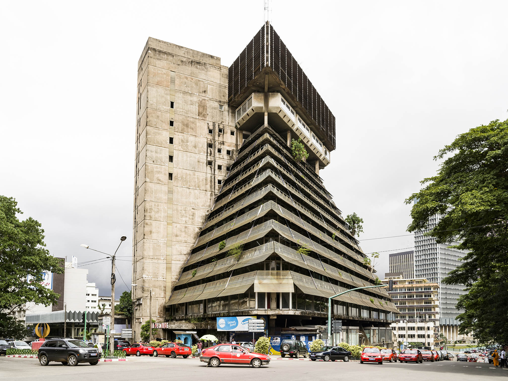 La Pyramide, Abidjan, Côte d’Ivoire. 1968–⁠73. Rinaldo Olivieri (1931–⁠1998). 2025. Photograph by François-Xavier Gbré.