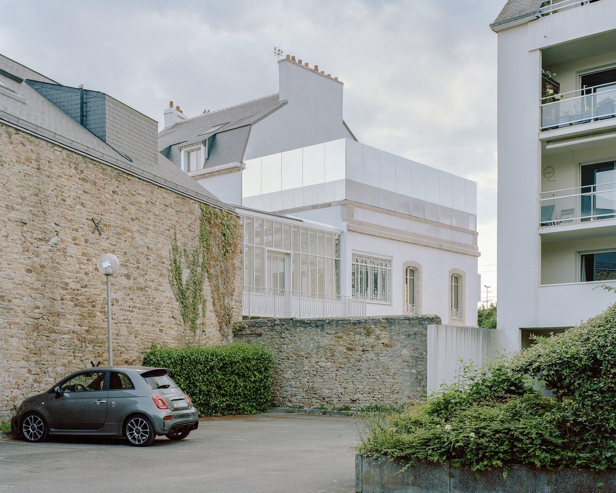 «Third Place Flow» por Office Zola architectes. Fotografía por Maxime Delvaux.