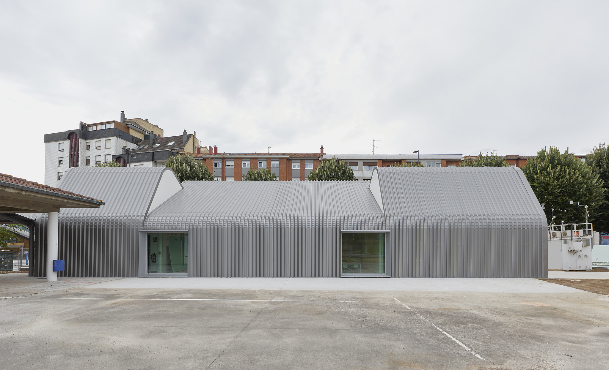 Ventanielles Children's Dining Hall by Rogelio Ruiz + Macario G. Astorga. Photograph by Marcos Morilla.