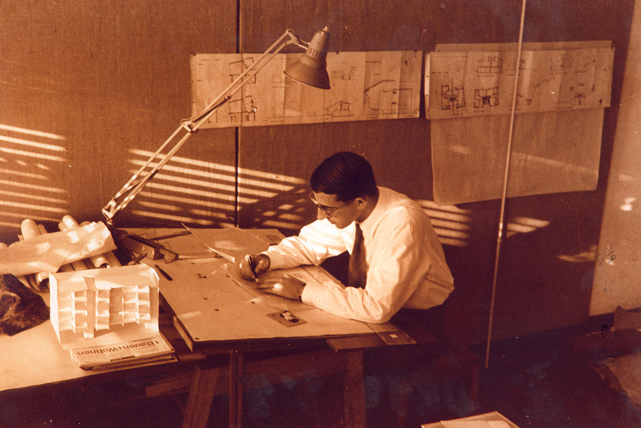 Álvaro Siza, 1952. Photograph by António Menéres.