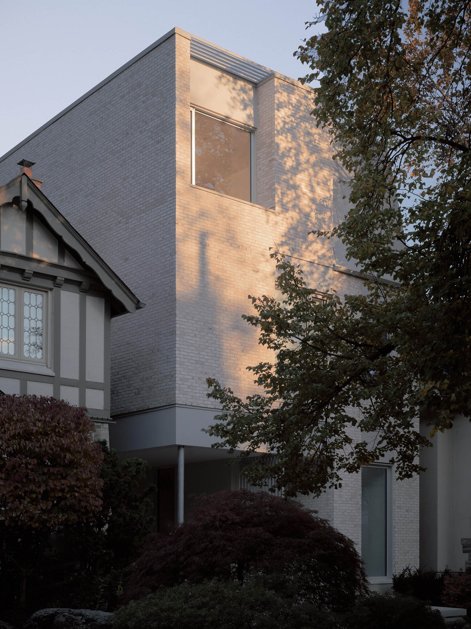 Casa Loma Residence by StudioAC. Photograph by Felix Michaud