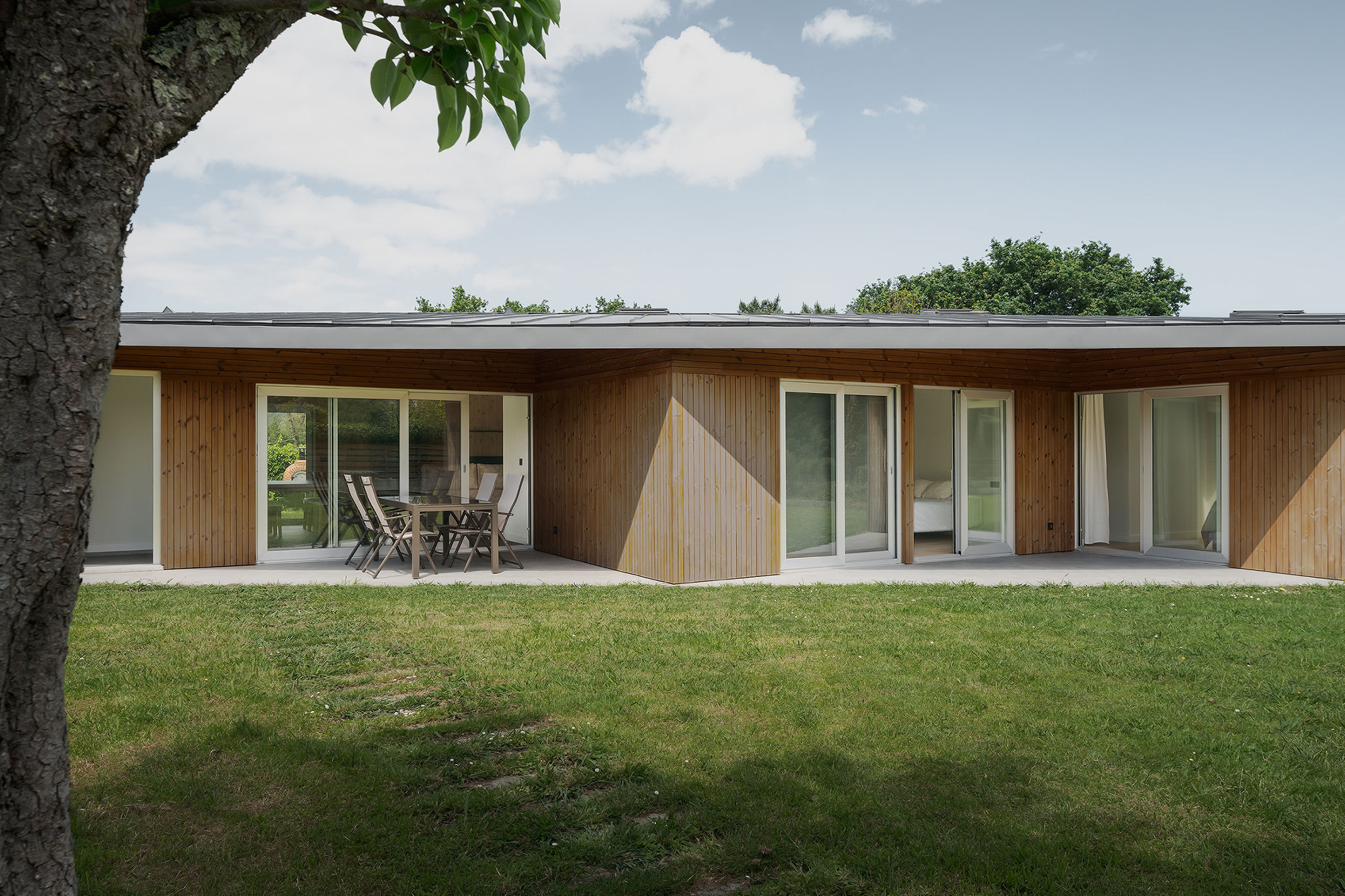Single-family house in Sada by Trespes.arquitectos. Photograph by Iván Casal Nieto.
