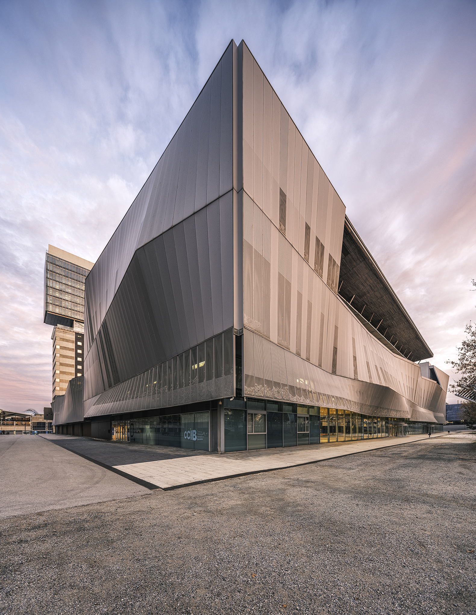 Barcelona International Convention Centre. "Becoming. Architectures for a Planet in Transition." UIA World Congress of Architects 2026 Barcelona. Photograph courtesy of UIA.