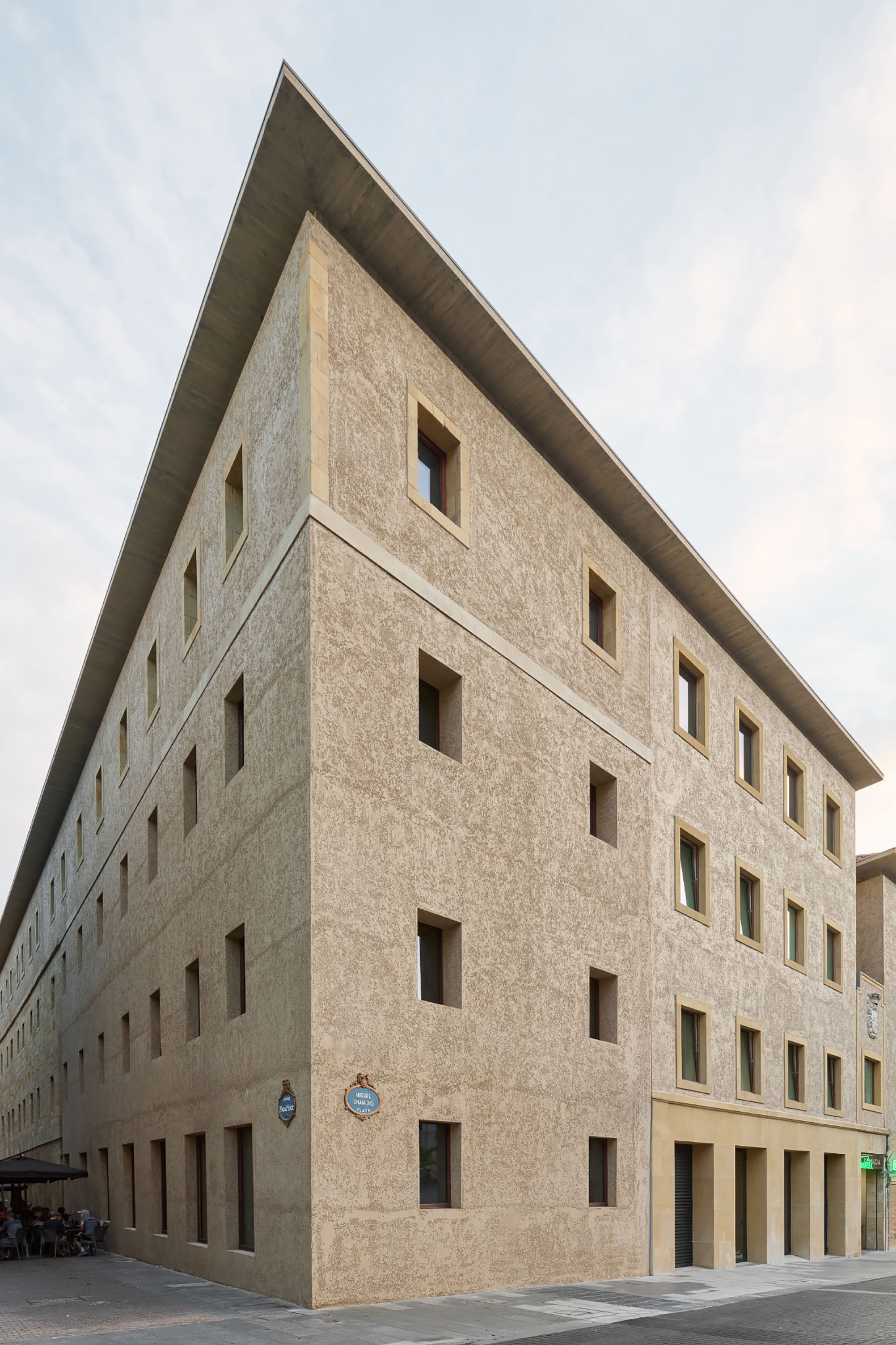 Return to the original layout. Comprehensive Architectural Renovation of the Euskal Museoa Bilbao by Vaillo + Architects