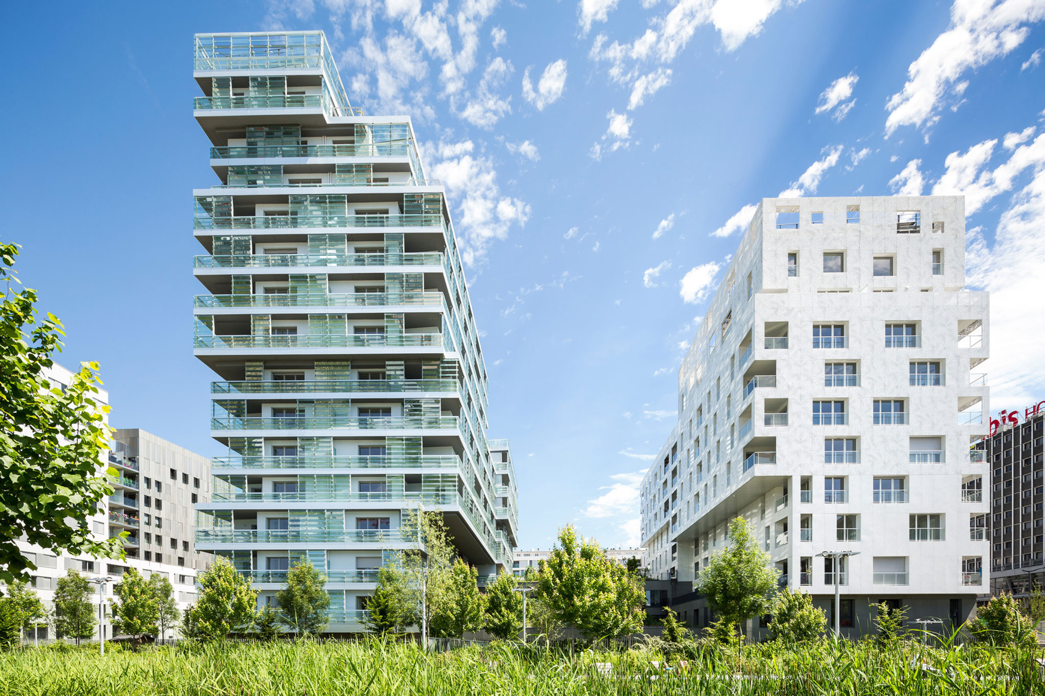 145 Housing Units by Gausa Raveau Actarquitectura + Avenier Cornejo Architectes. Photograph by Sergio Grazia.  145 viviendas por Gausa Raveau Actarquitectura + Avenier Cornejo Architectes. Fotografía por Sergio Grazia.