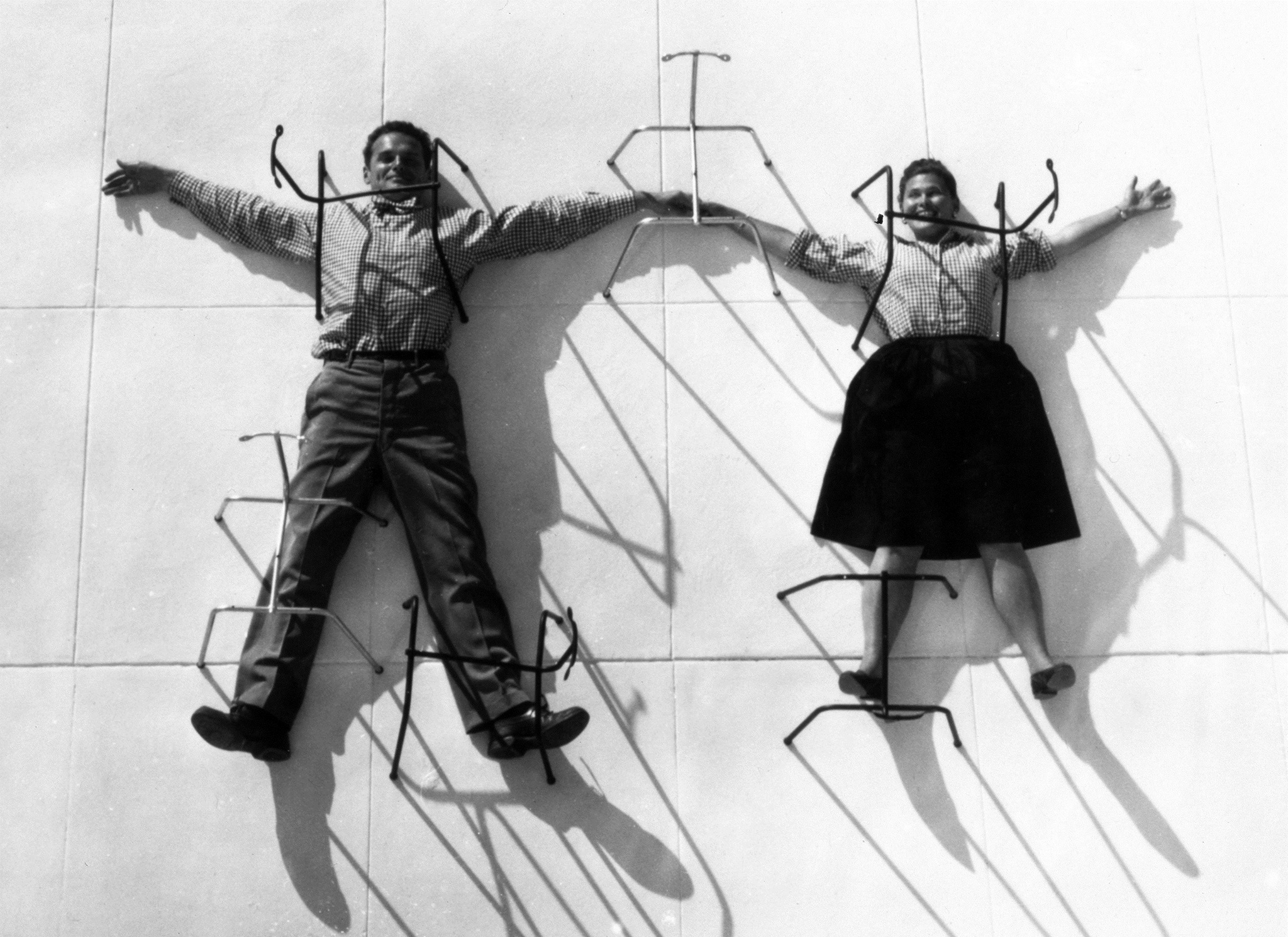 Charles & Ray Eames. The Power of Design Charles & Ray Eames. The Power of Design