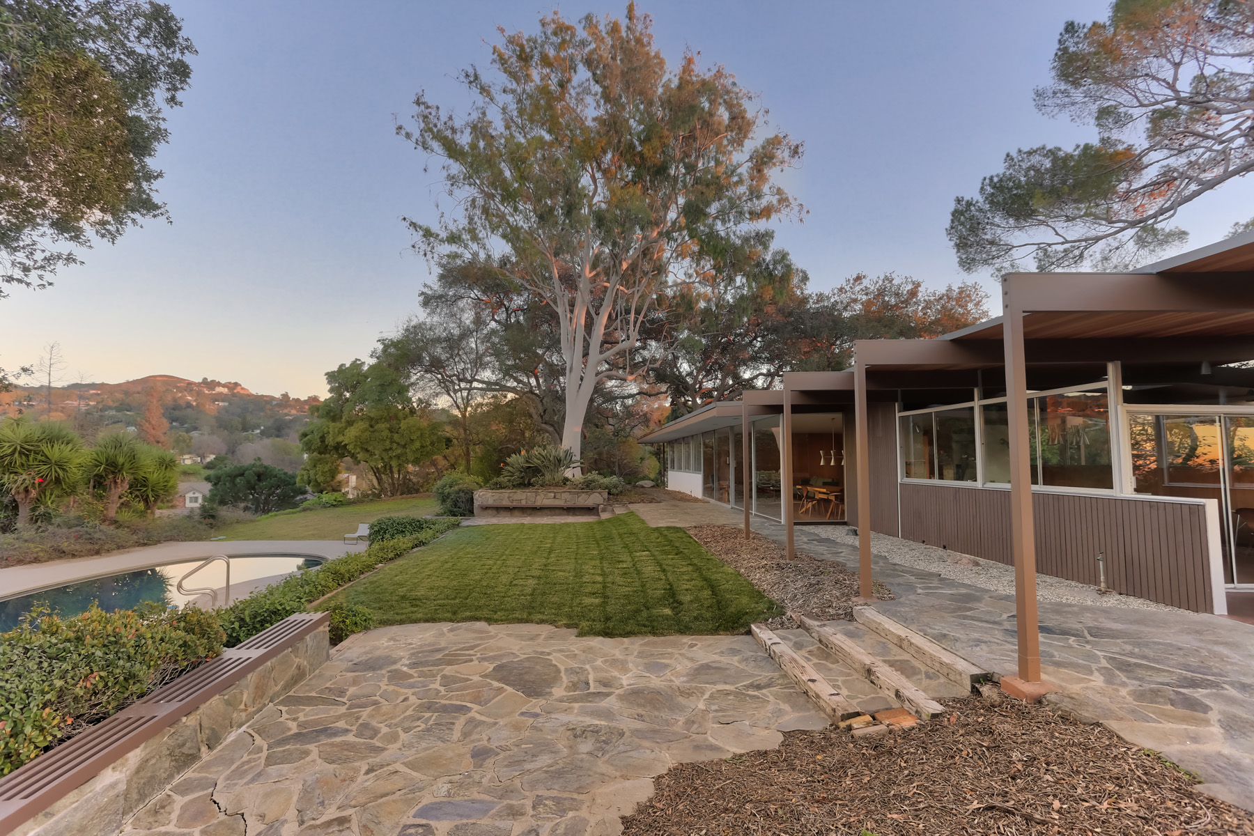 The JM Roberts Residence by Richard Neutra in Los Angeles | METALOCUS1800 x 1200