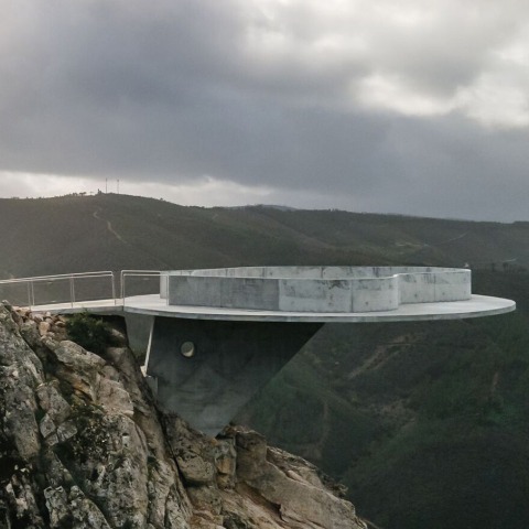 On a rocky massif in the Serra do Moradal. Renovation of the Zebro
