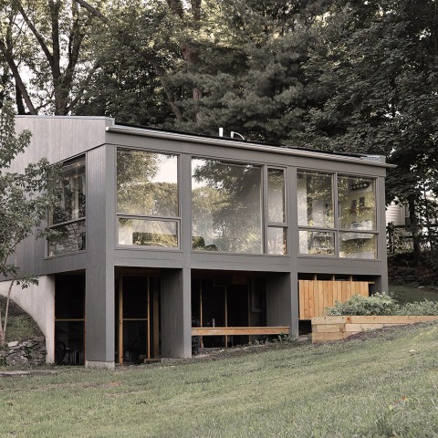 A space for art. Anchorage Road Artist Studio by Ballman Khapalova