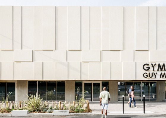 Guy Môquet gymnasium by Atelier Aconcept. Photograph by 11h45