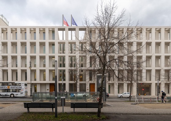Polish Embassy by JEMS Architekci. Photograph by Konrad Laskowski Polish Embassy by JEMS Architekci. Photograph by Konrad Laskowski