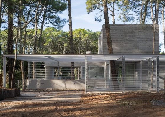 Choique House by Estudio Galera Arquitectura. Photograph by Diego Medina