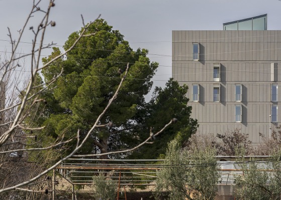 Azucarera housing by FRPO Rodriguez & Oriol. Photograph by Luis Asín