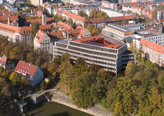 HTSH por Vaillo + Irigaray Architects + Interplay Architects. Visualización por BAIrender, Vaillo + Irigaray Architects y Interplay Architects